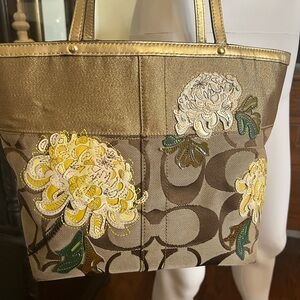COACH HANDBAG TOTE
